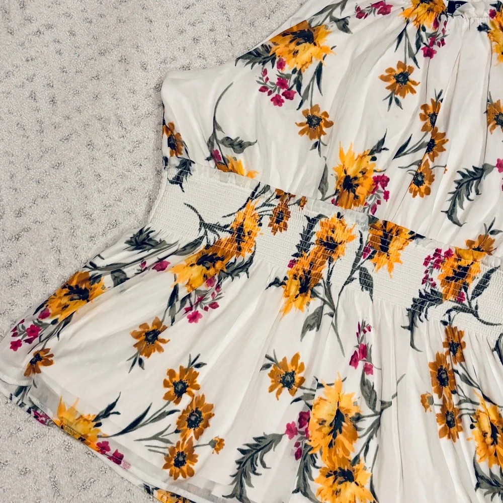 Express Floral Halter Top Women Large Smocked Peplum Waist Cream Yellow Girly - Picture 7 of 11